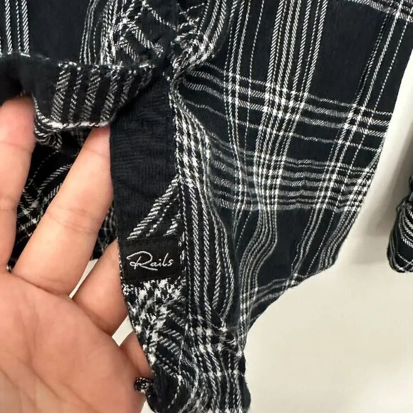 Rails Hunter Button Down Plaid Shirt Black and White Women's Size XS - Picture 11 of 12
